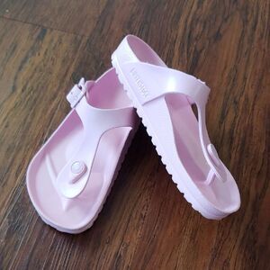 Birkenstock Light Pink Gizeh Sandals Size 36 Chic Feminine Summer
